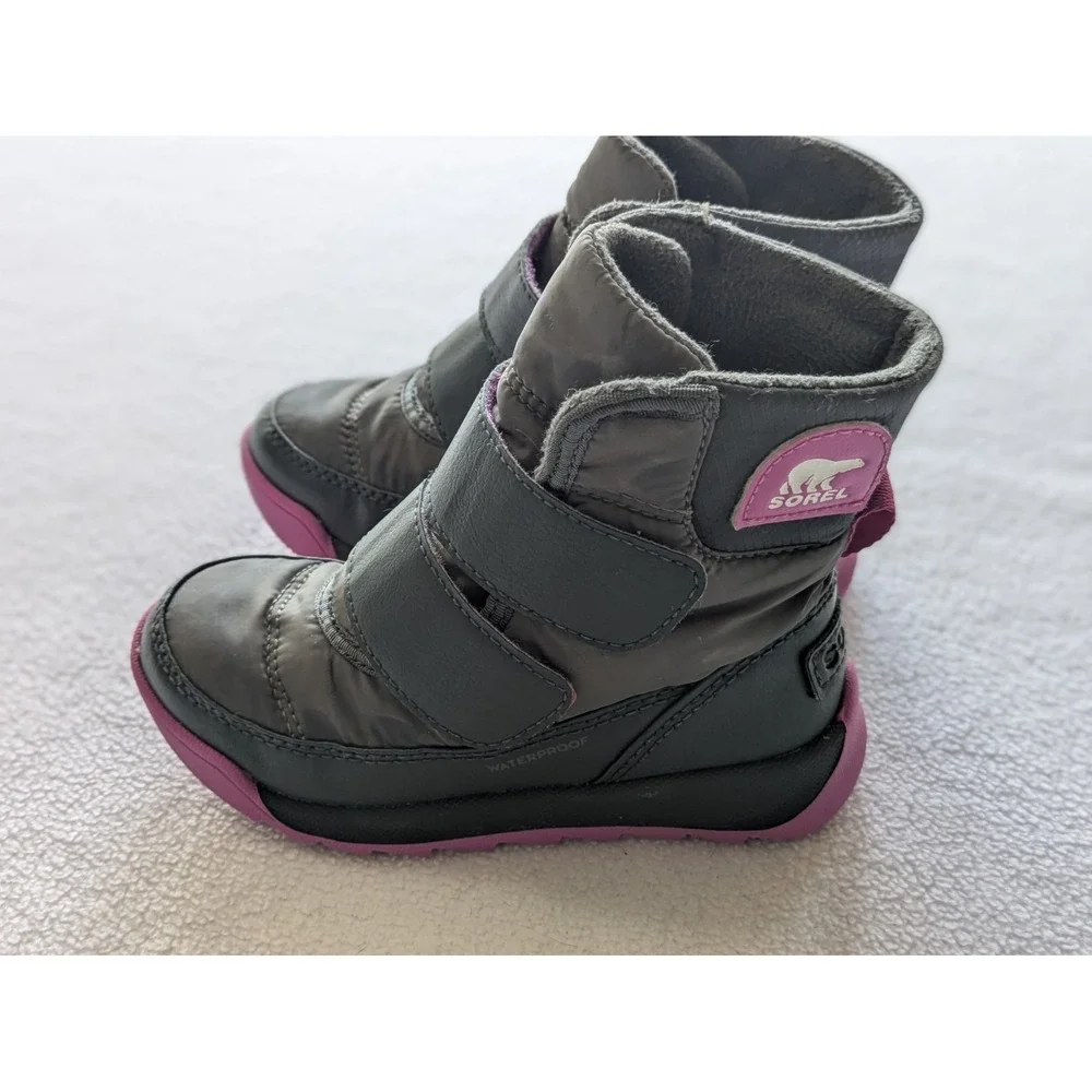Sorel Boots Kids Youth Gray Pink Whitney II Cold Weather Strap Size US 9 EURO 26